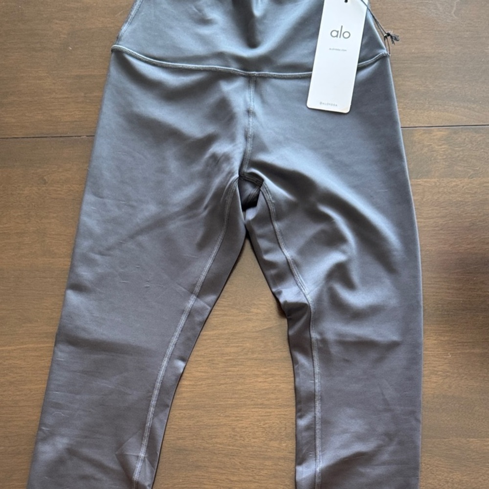 NWT ALO Women’s 7/8 High-Waist Airlift Charcoal Leggings